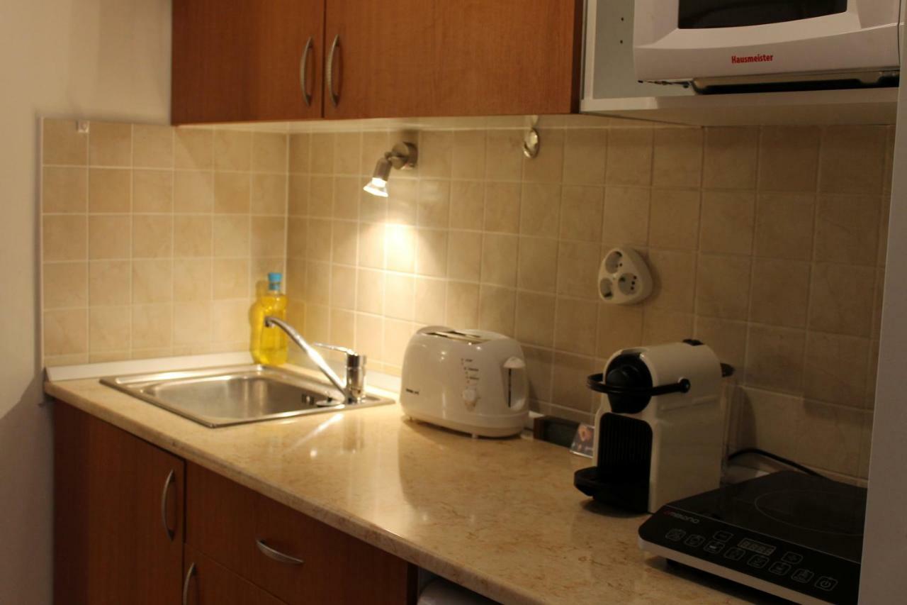 Jasmine Apartment